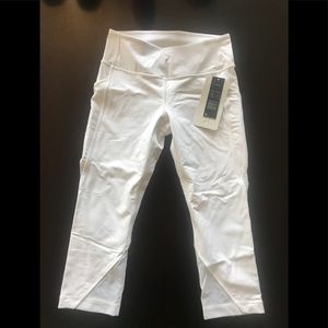 NWT - Lululemon Sweat Your Heart Out Crop Sz 6